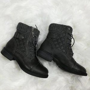 Winter gray boots lace up